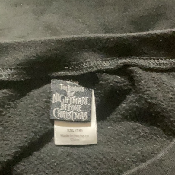 DISNEY TIM BURTONS NIGHTMARE BEFORE CHRISTMAS WOMANS SWEATSHIRT SZ XXL - Picture 7 of 8